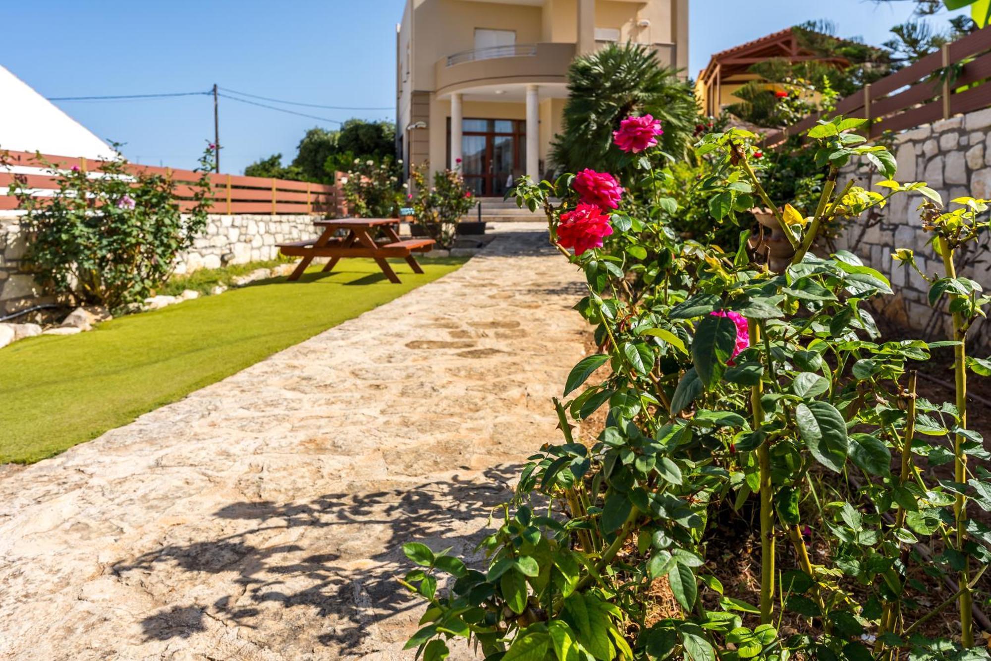 Kelaya Luxury Apartments Gournes Gouvon Bagian luar foto